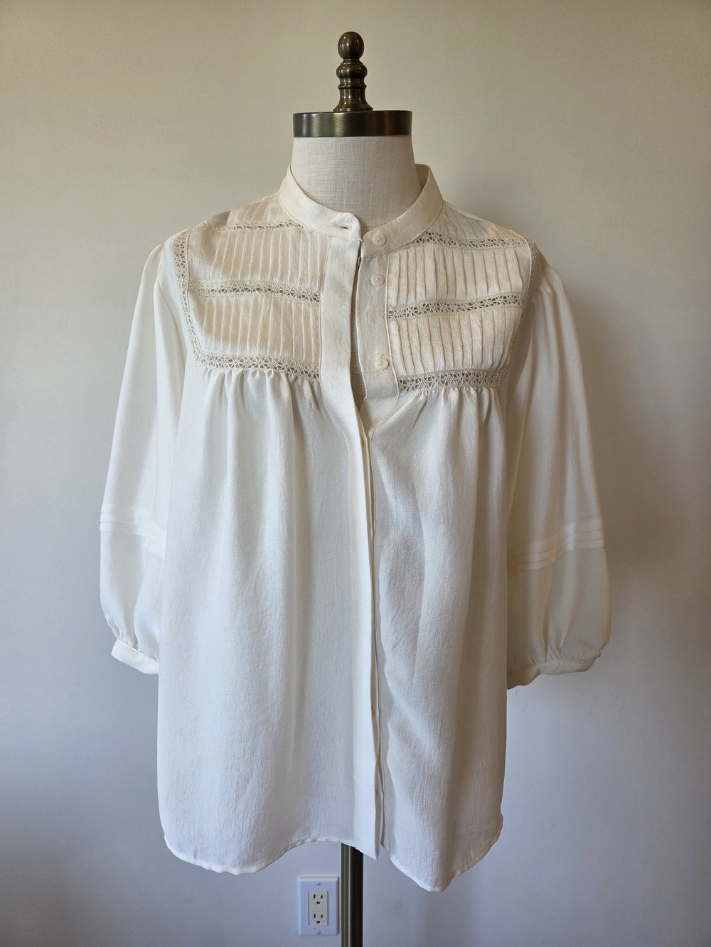 White Short Sleeve Ruffle Detail Blouse - Picture 1 of 4
